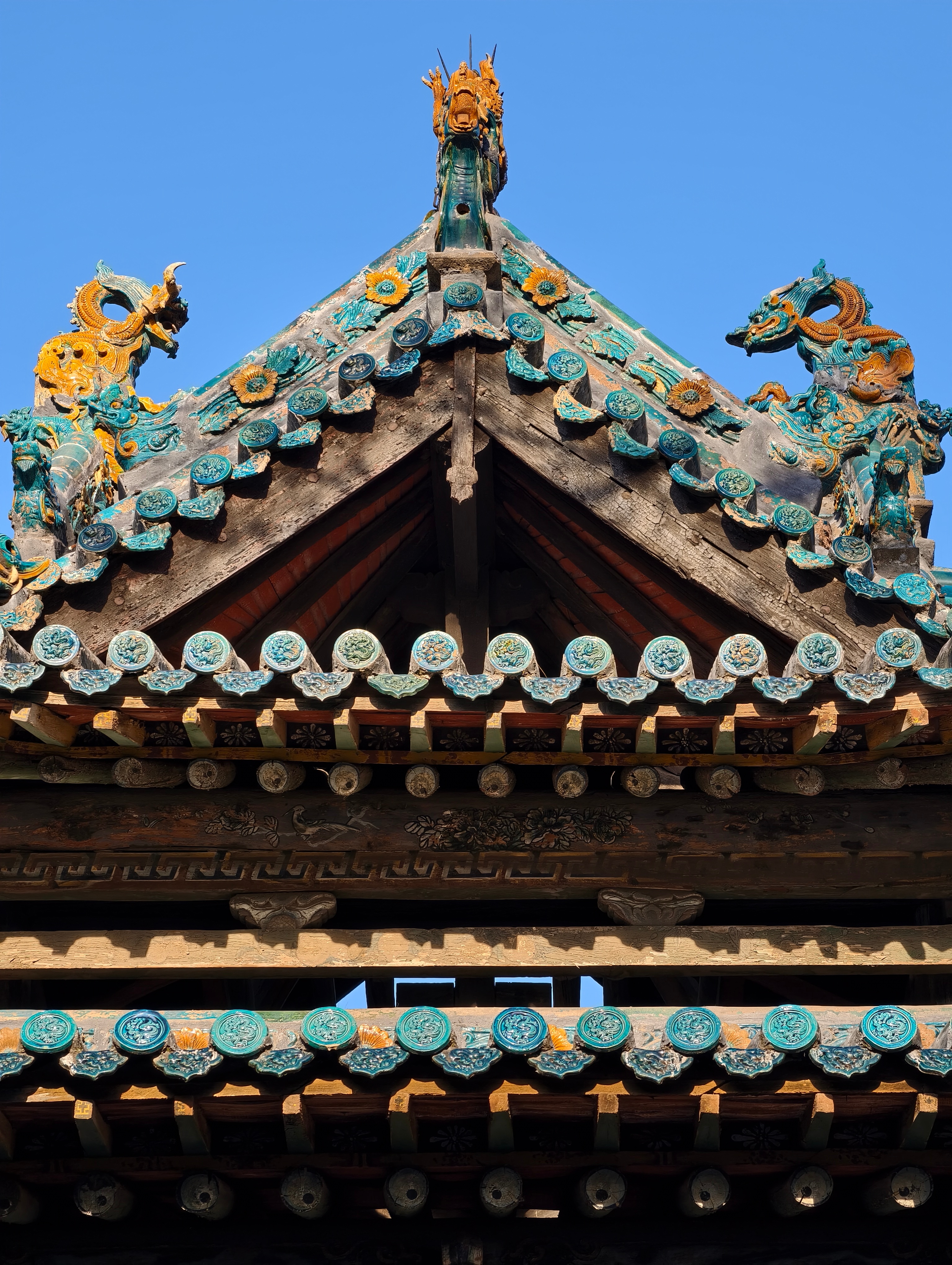 山西太原晋祠Part II，古建筑的细节真好看，三千年的古树也好看，还有爬树的喵