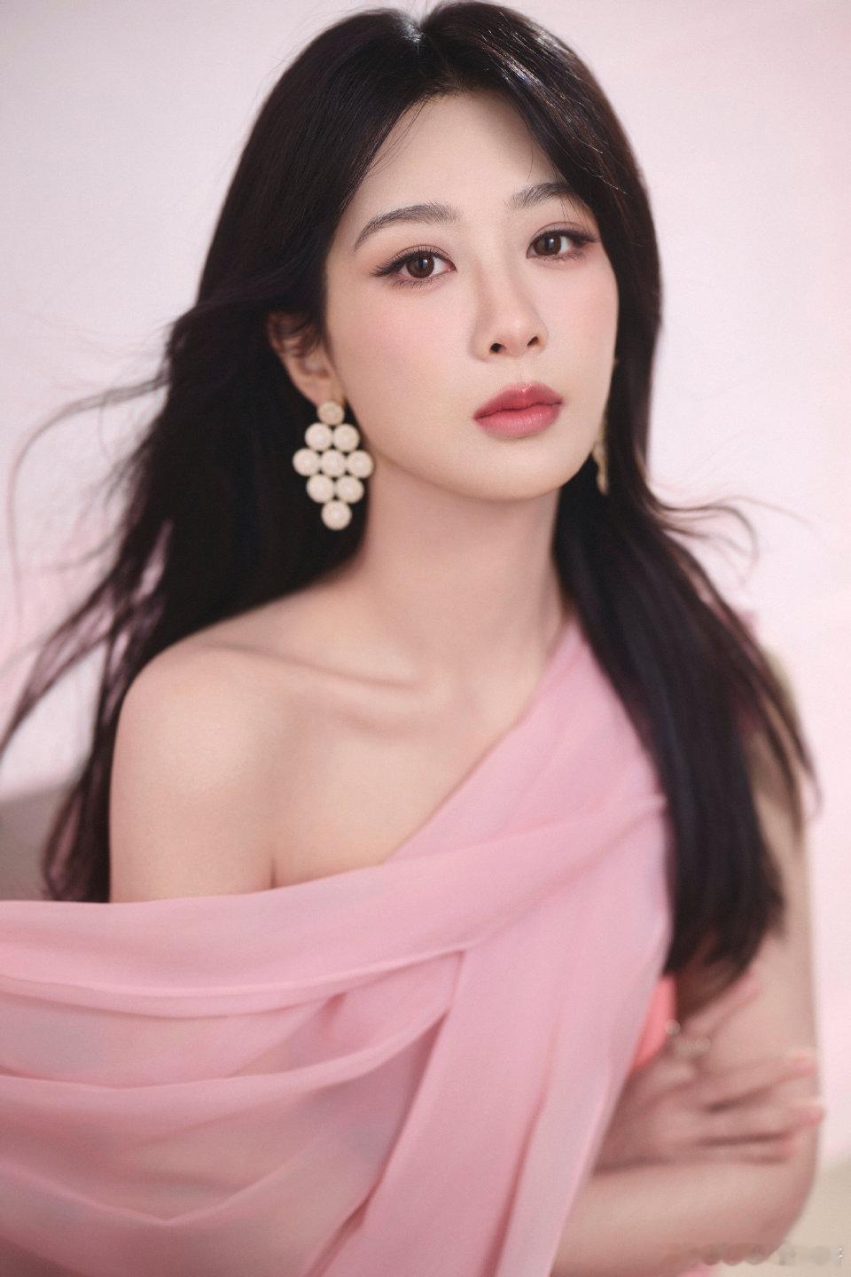 电视剧玉兰花开君再来 yz杨紫董竹君 yz杨紫玉兰花开君再来 月亮跟星星总有一天