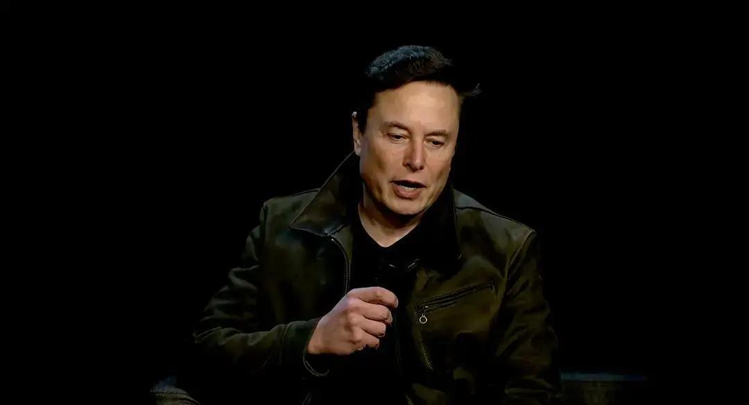 “中国将输掉未来”？这句话从美国媒体嘴里说出来，就是2026年最大的笑话！马斯克