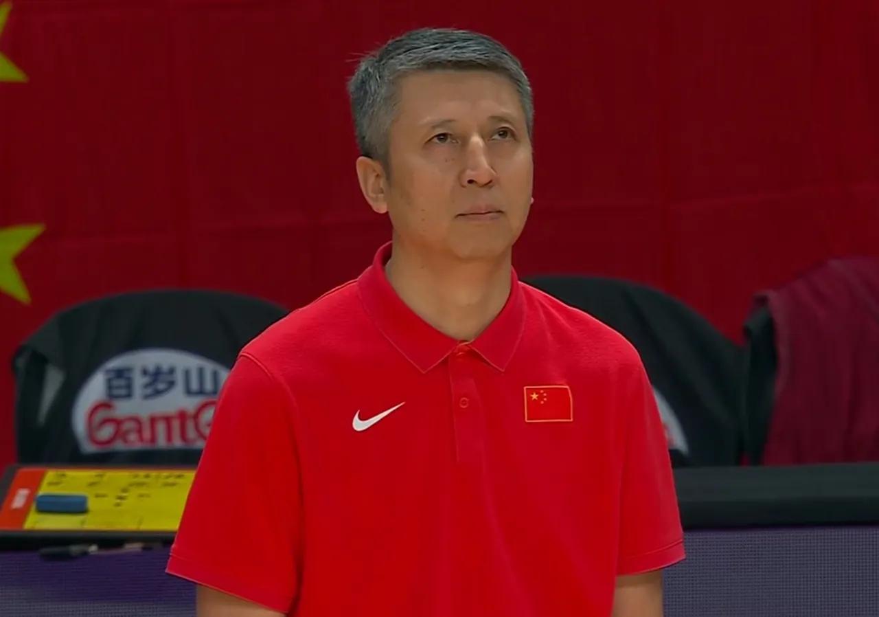 中国男篮两场热身赛打完了，球队错过了最佳的磨合时机，美其名曰考察球员，在我看来，