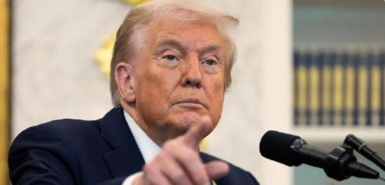 1980年中国GDP只有美国的7%；美国则是全球霸主，如日中天。接下来的38年里