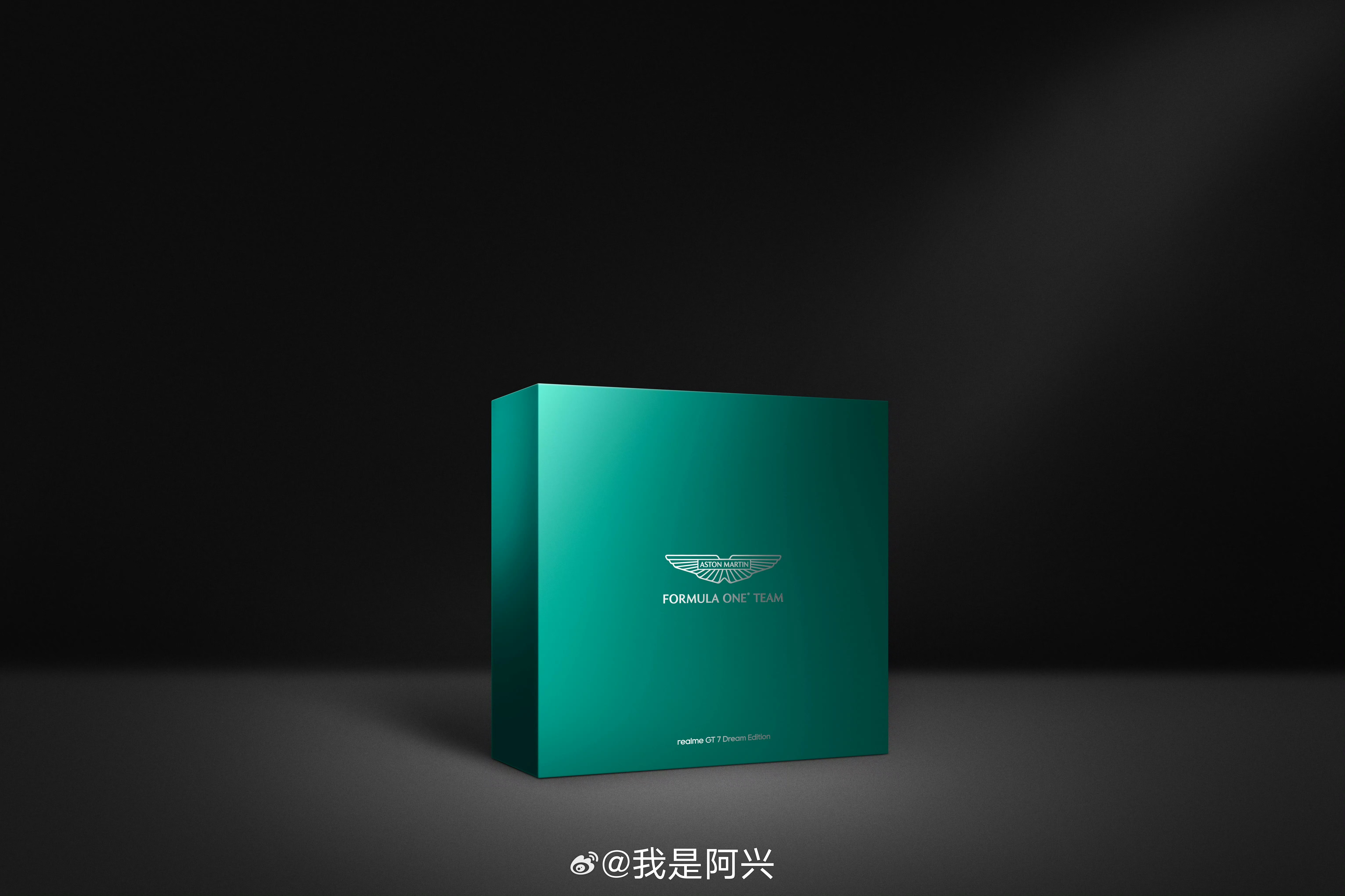没想到这个好的联名竟然是真我手机，着实没有想到。 ​​​
