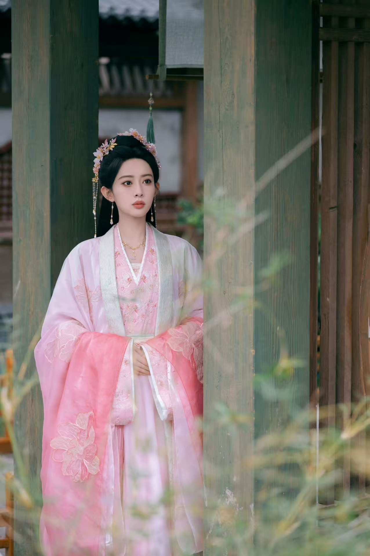 孟子义现在的性格是一点点磨出来的 孟子义的成长藏在经历里，性格经岁月打磨更通透。