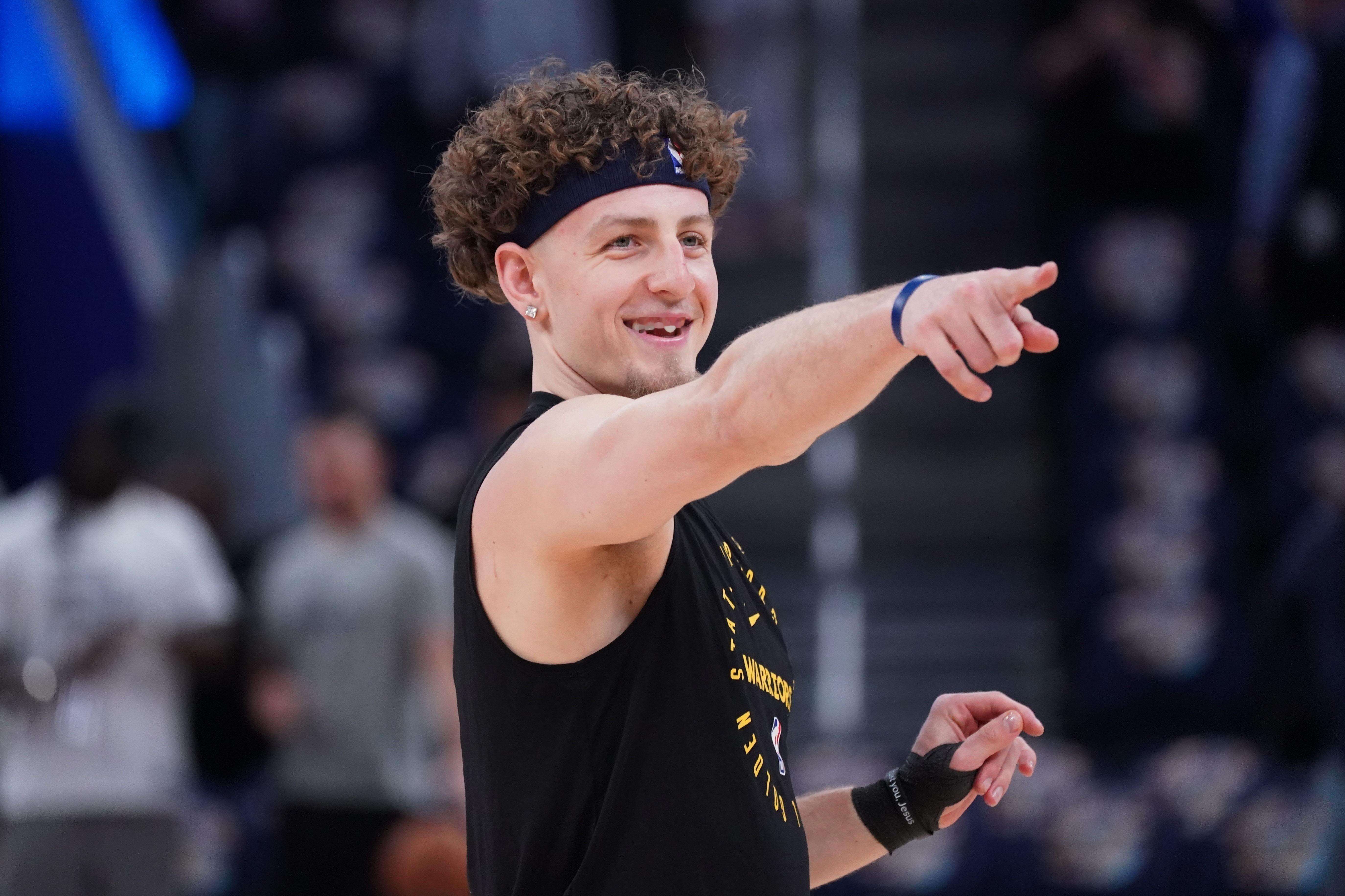 幸亏波姐连续得分稳住局面，再加巴特勒最后这两攻终于发力了，第三节88-82继续领