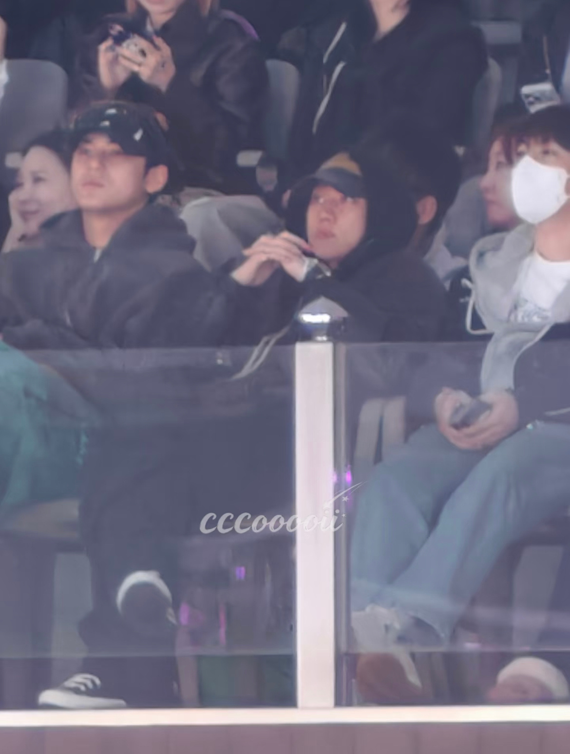 徐明浩金珉奎现身BTS演唱会 今天徐明浩&金珉奎现身BTS演唱会现场 