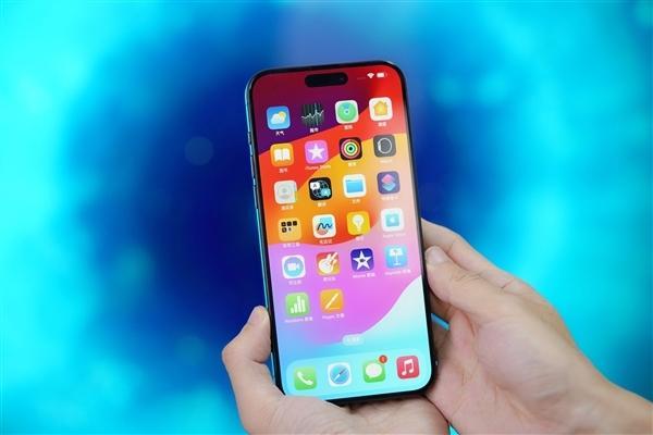 什么？苹果iPhone 17系列将向安卓旗舰手机看齐，搭载硅碳负极电池，电池容量