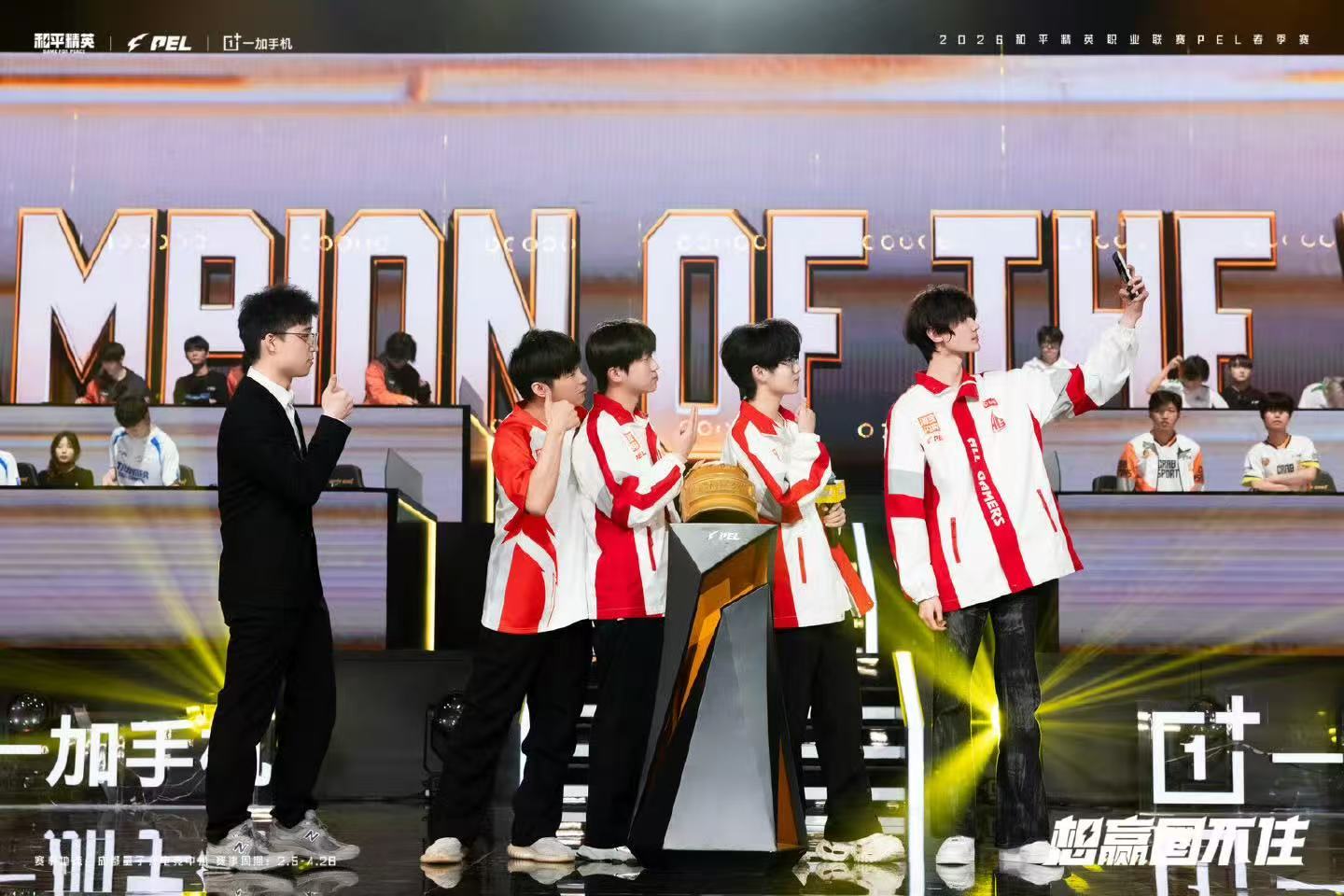 AG三连周冠 巅峰状态持续在线，AG三连周冠加冕，继续向着更高荣誉发起冲击！ 