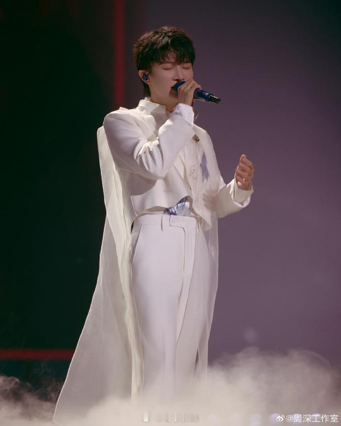 周深实体专 倒计时启动！4月18日零点发布《反深代词》实体专发行预告，收藏级实体