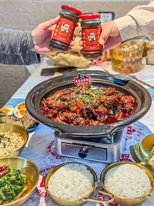 上海大学这家排队王，二店开业在即，武汉味又