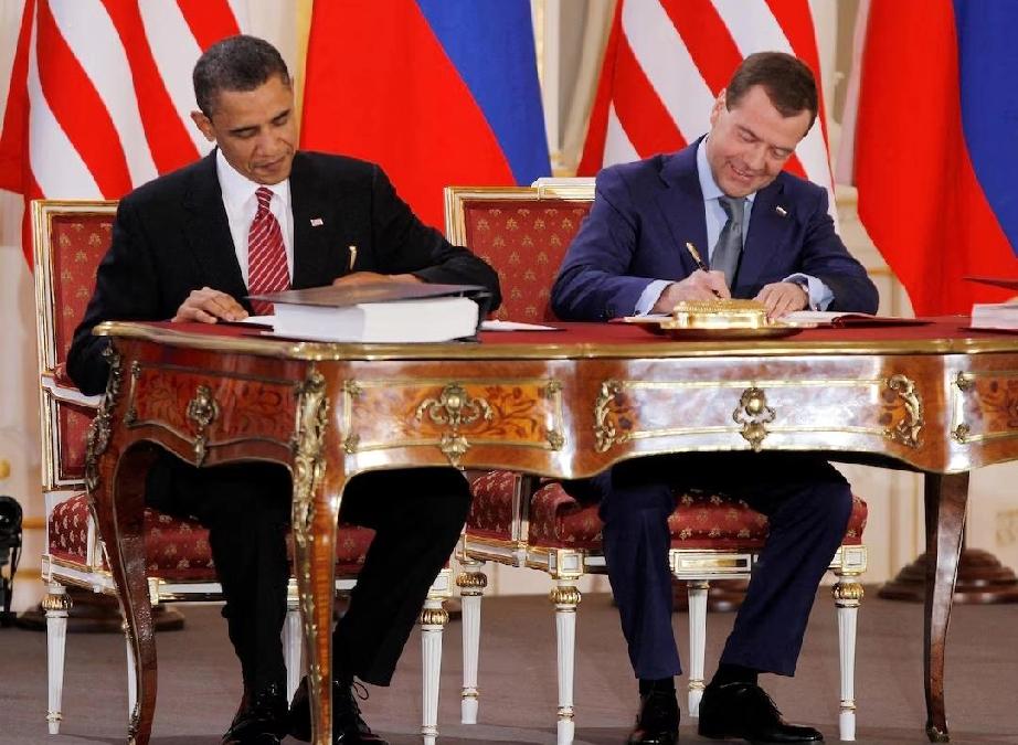 美俄核裁军条约失效，引发对新军备竞赛的担忧，中国呼吁重启对话！
美国和俄罗斯的新