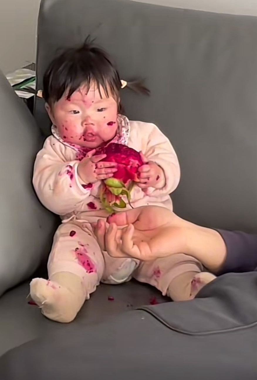 这小孩还能要吗哈哈哈 ​​​
