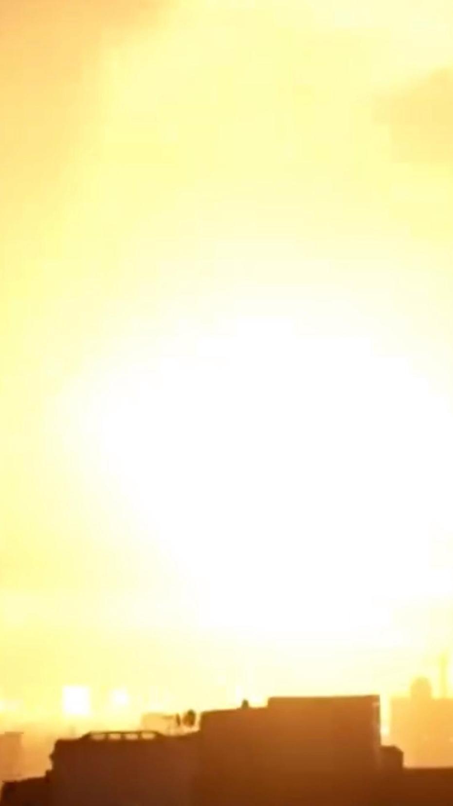 乌克兰这次惨了，打俄罗斯一巴掌，人家踢你一脚，好在乌克兰已经被炸的没啥东西了，破
