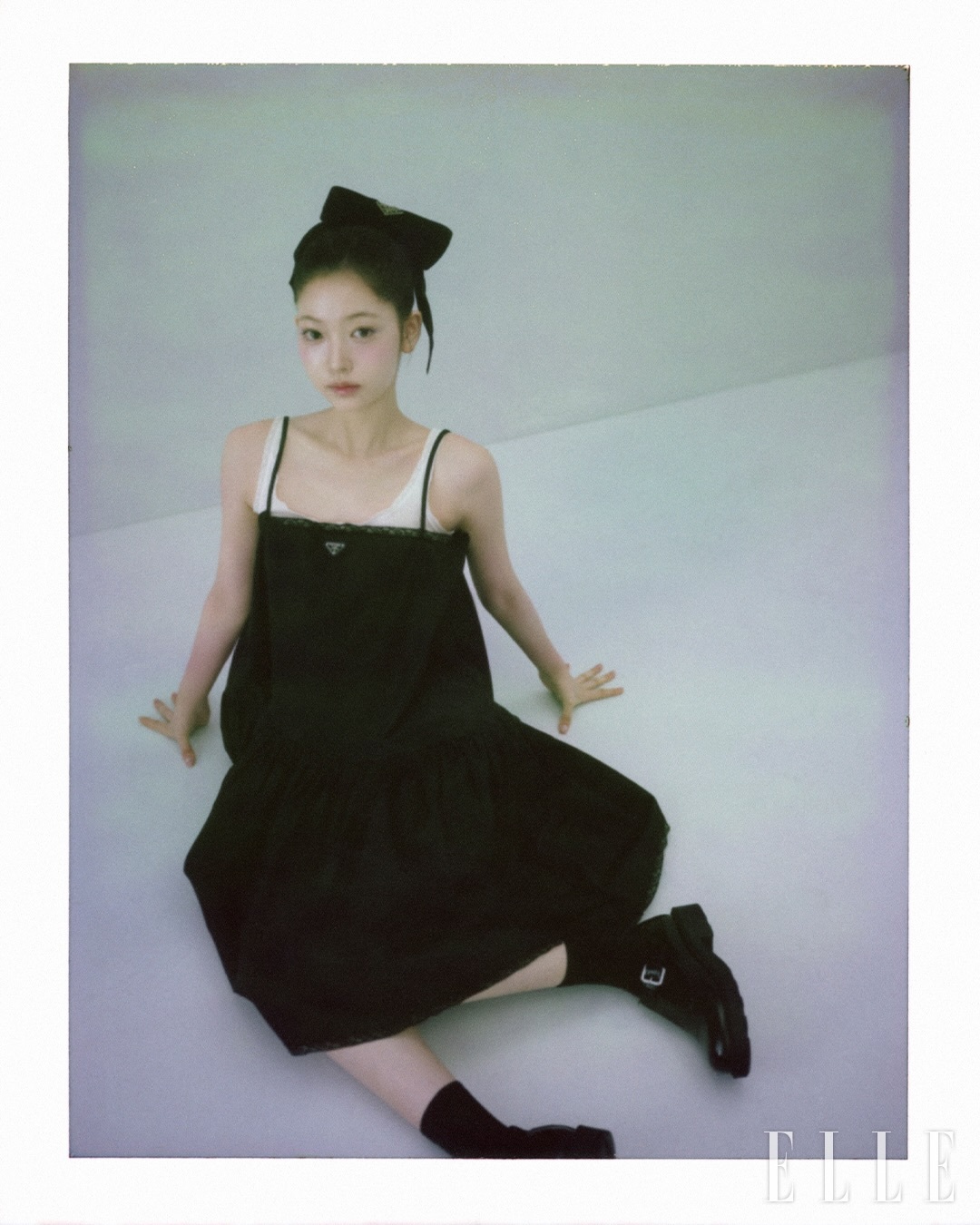 HYBE 昨日出道的新女团TUIDE，登上Super ELLE Korea新封面
