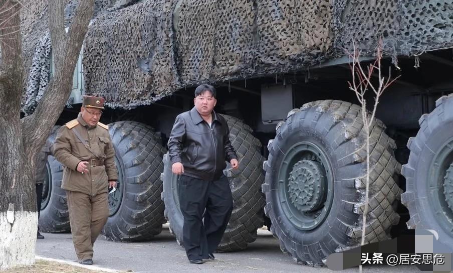 朝中社批日本试图推动军国主义复活收拾日本，有一个座上宾，那就是朝鲜，其他都是“菜