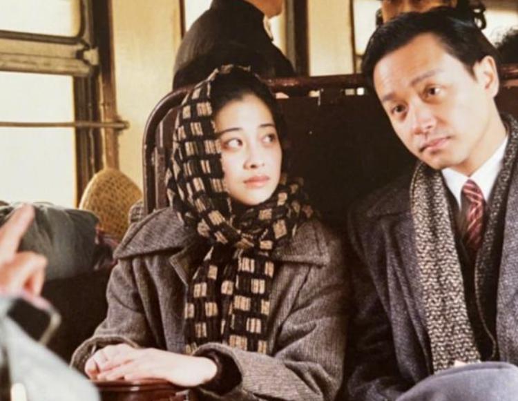 1997年深夜，翻来覆去睡不着的张国荣，给梅婷打了一个电话，让她到自己房间来一趟