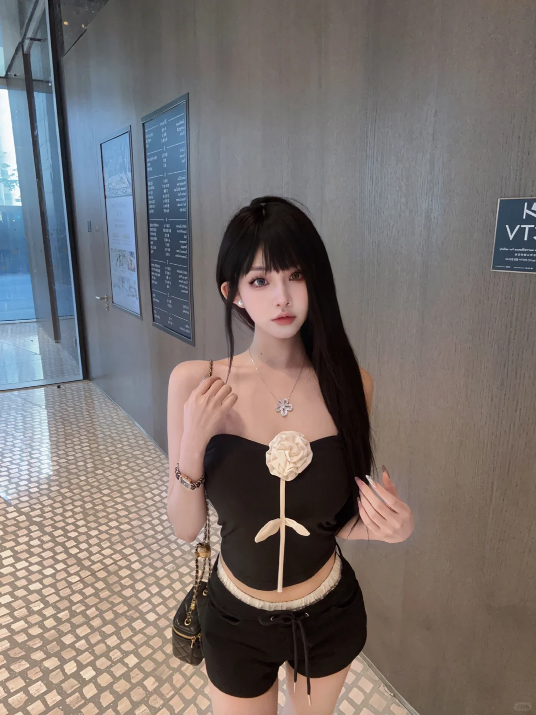五一见面吧   我带花🌹了哦