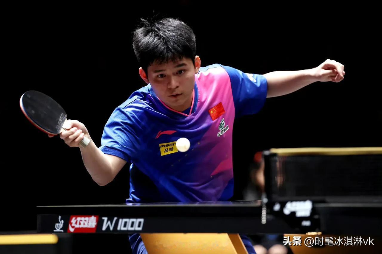 国乒后继有人了，林诗栋4-0林德，可算是为大头报仇了[赞]

前两天大头止步32