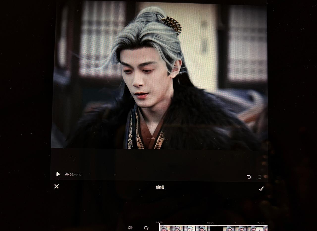 邓凯Kai  🔆邓凯眼神戏🔆邓凯逐玉又演疯批美人 

眼神戏绝了，这个齐旻太