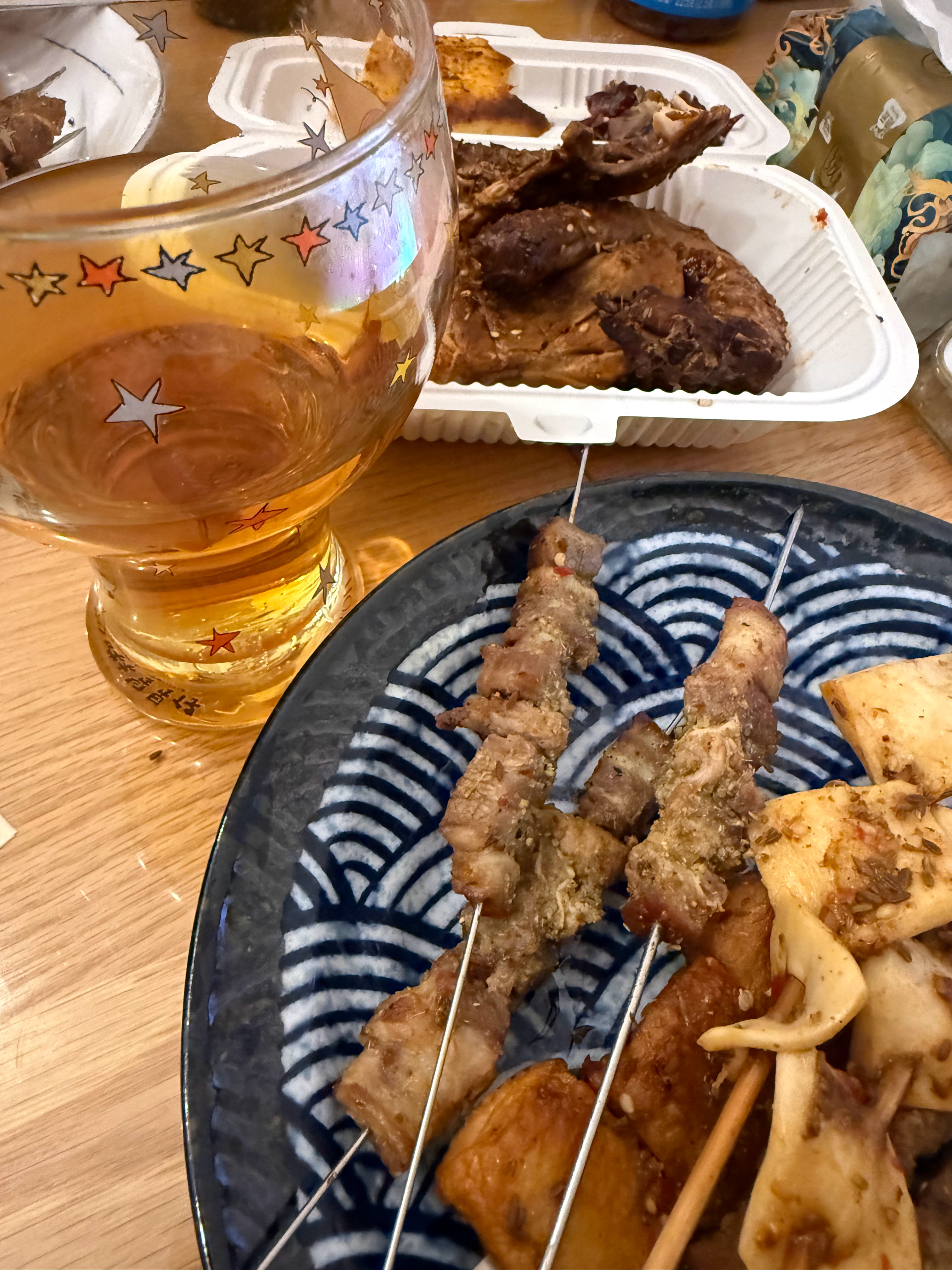 中超联赛大连英博vs辽宁铁人 今晚吃点鸡架，明天喝拿铁 大连