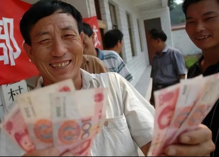 退休教师新的教龄津贴是遥遥无期还是指日可待？近几年来，在头条平台上，关于退休教师