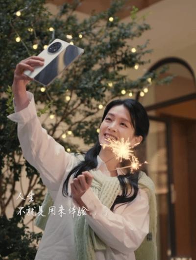 陈昊宇 OPPO  我说OPPO Find N5别太会拍了，阳光倾洒下来，安静弹