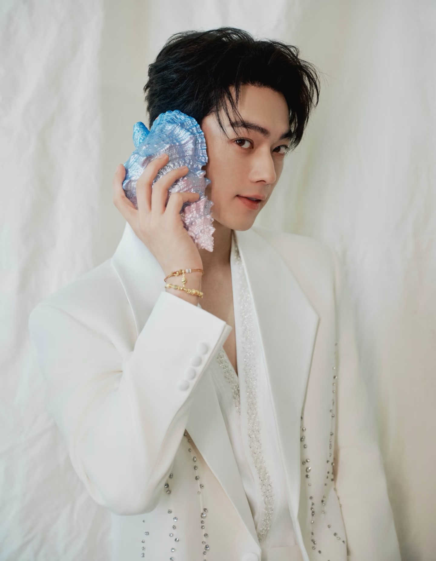 网友票选出最适合穿白西装的男明星：TOP9 刘宇宁TOP8 许凯TOP7 丁禹兮