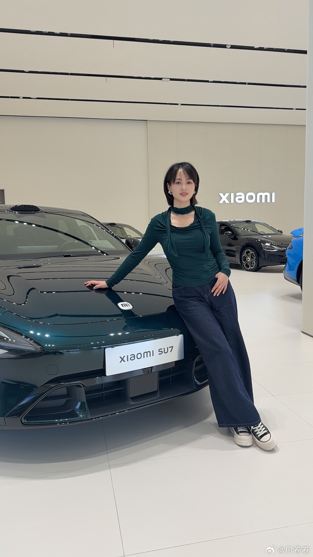 拍了一天，猜猜我今天在拍什么？明日视频揭晓小米汽车新一代su7付卷卷爱粟