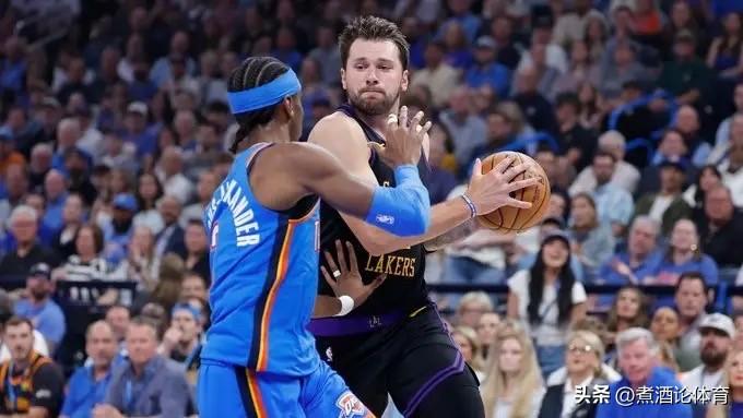 NBA常规赛，雷霆主场139-96战胜湖人。这场球看得确实窝火，完全是态度与准备