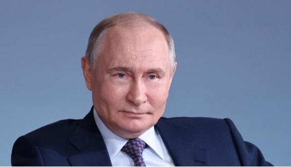 别管普京是不是朋友，但失去俄罗斯的中国，撑不过美国下一轮绞杀。全球200多个国家