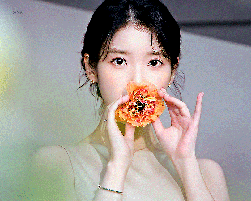 IU[超话] 🏷️IU李知恩0516生日快乐 🥰 请J.estina一直拍姐