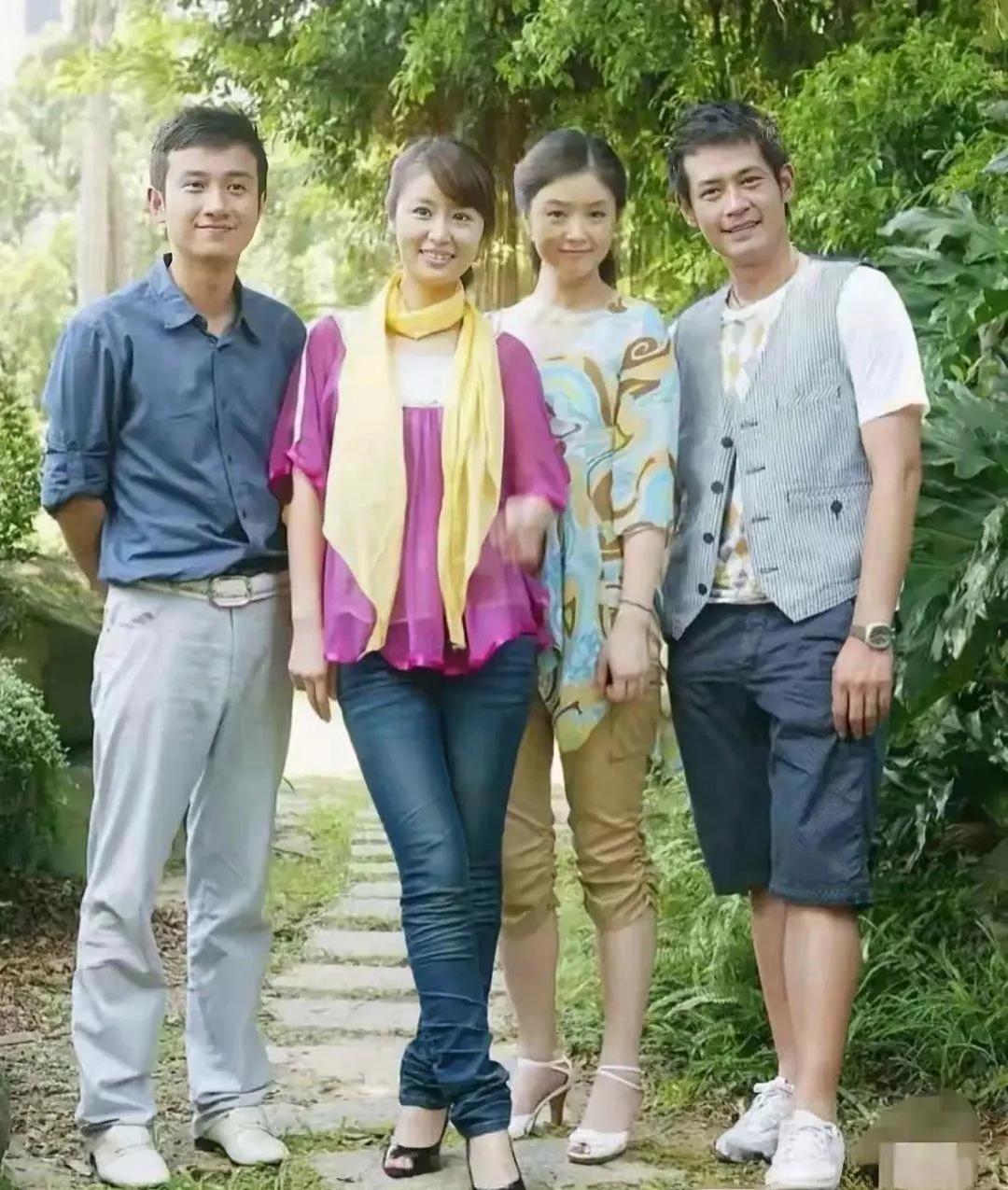 回忆杀，以前的明星们干净，纯真，很有辨识度。

图片中几人不说明星，估计大家也都