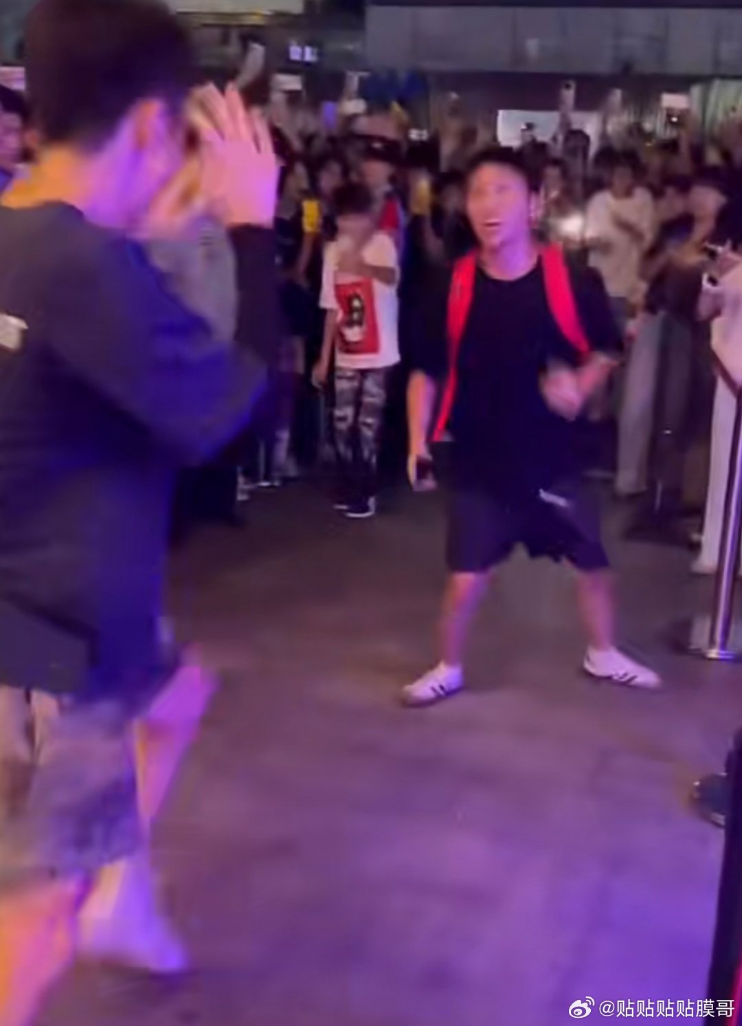 时代峰峻楼下闹鬼了