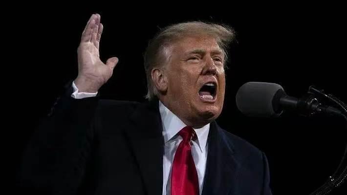 很多人说万斯已经放弃了2028年总统大选，对于这个推测，我是不认可的！目前来看，