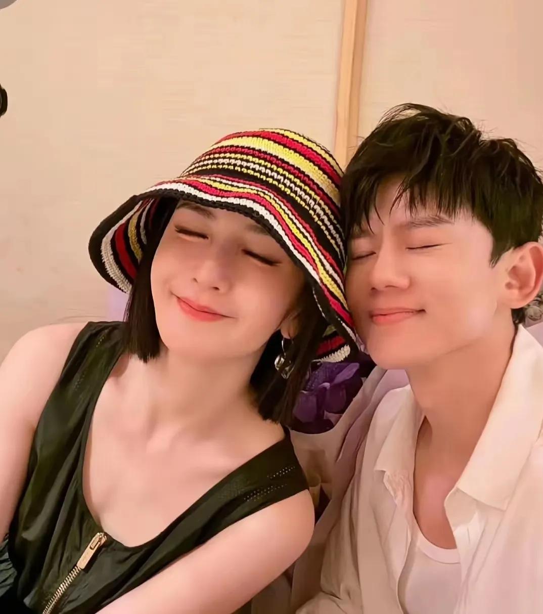 炸了！谢娜护夫反被锤，20年旧账被翻，恩爱全是假的？
 
家人们，娱乐圈大瓜来了