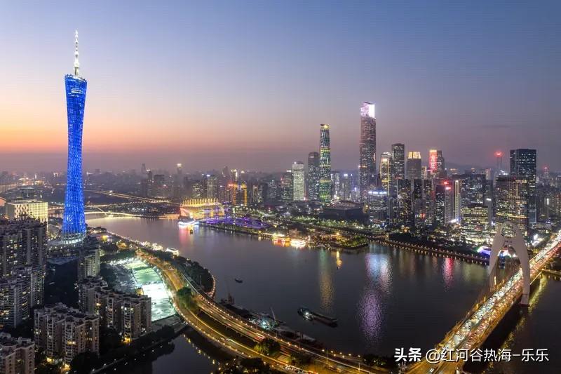 这一波房价到现在都还没有见底，哪怕是北京、上海等一线城市房价都没有真正的起来，这