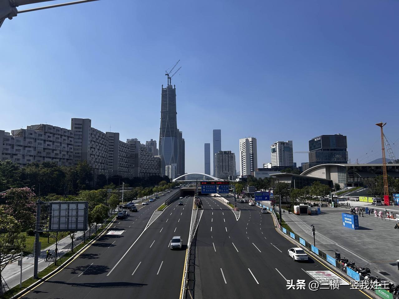 我要是生活在深圳，估计得饿成猴。
最近在深圳出差，酒店厨师是湖南人，做的饭菜还基