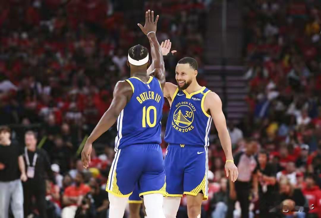 5410万年薪养出“常规赛懒虫”！勇士豪赌巴特勒，是在亲手埋葬库里最后的巅峰？
