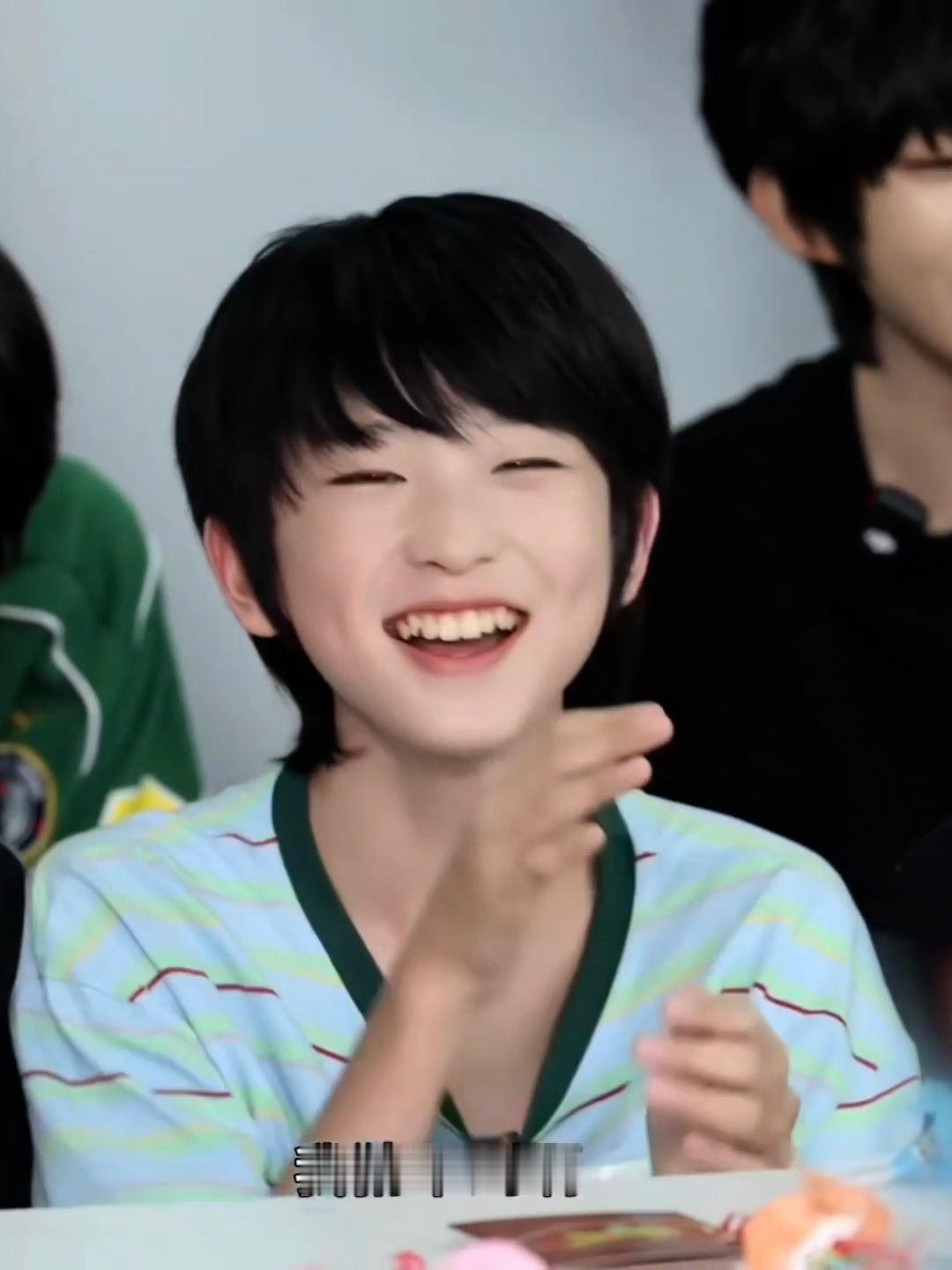 赵俊羽🧡赵俊羽 骏羽凌霄 俊心雕龙 ᴬʳᵒᵘⁿᵈ ᵗʰᵉ ᵍᵃˡᵃˣʸ ᵗʰᵉ
