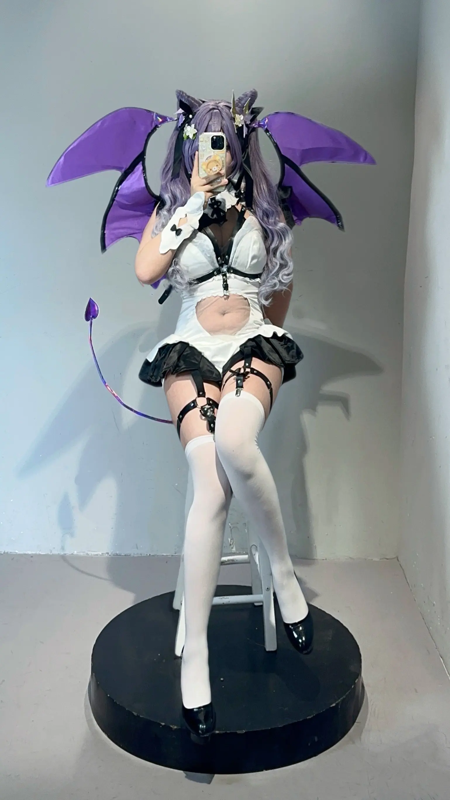 紫定行。