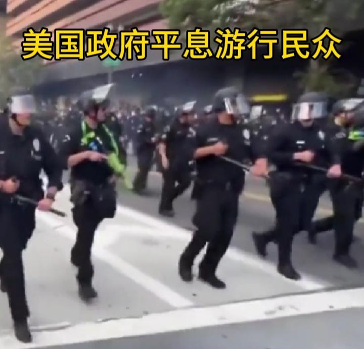 1.政治极化常态化：两党在关键议题上的“为反对而反对”可能加剧，导致政府频繁面临