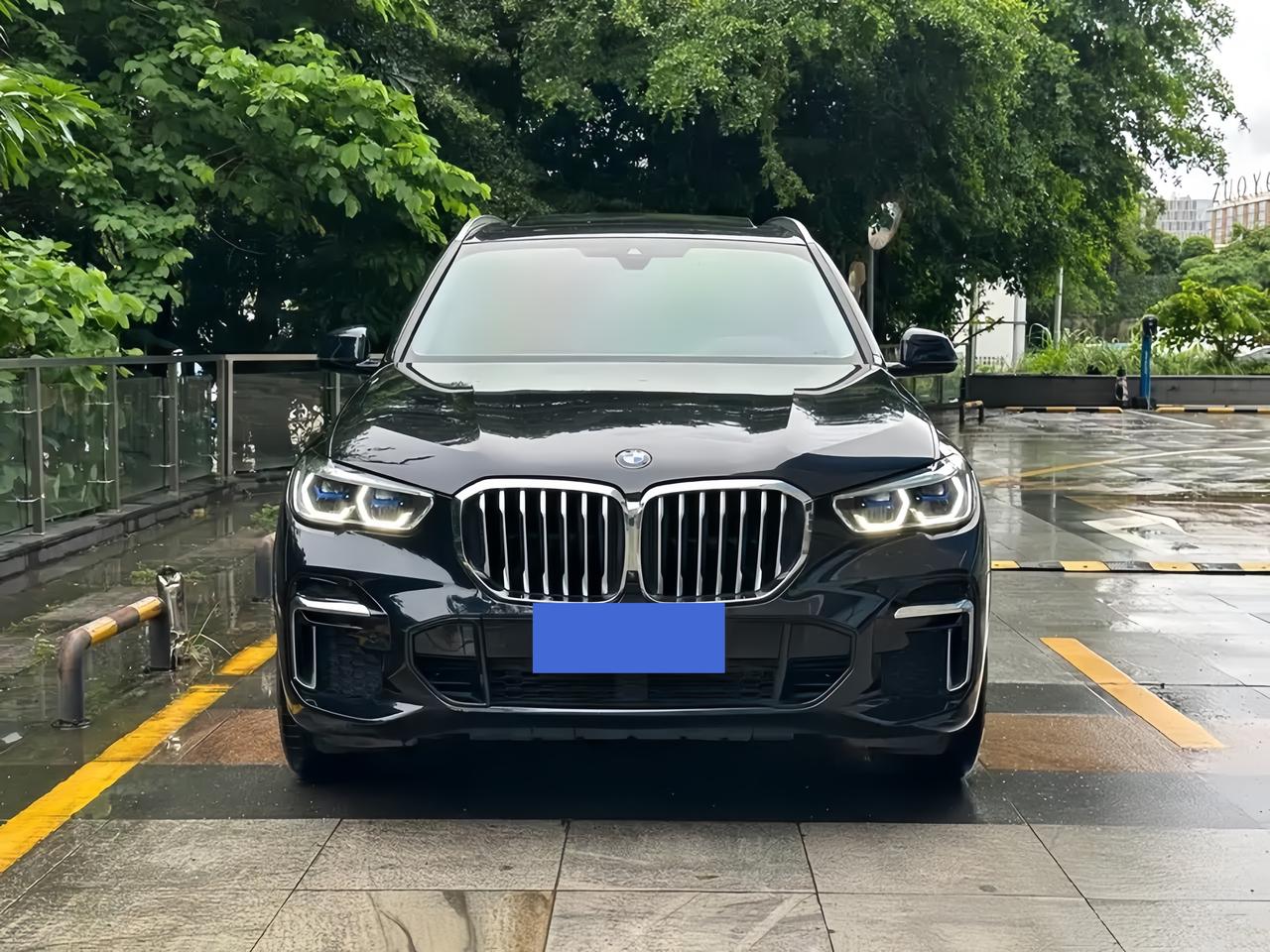 30—50万预算，经常跨省自驾，二手宝马X5 40i不妨看看，但先查这几样。
如