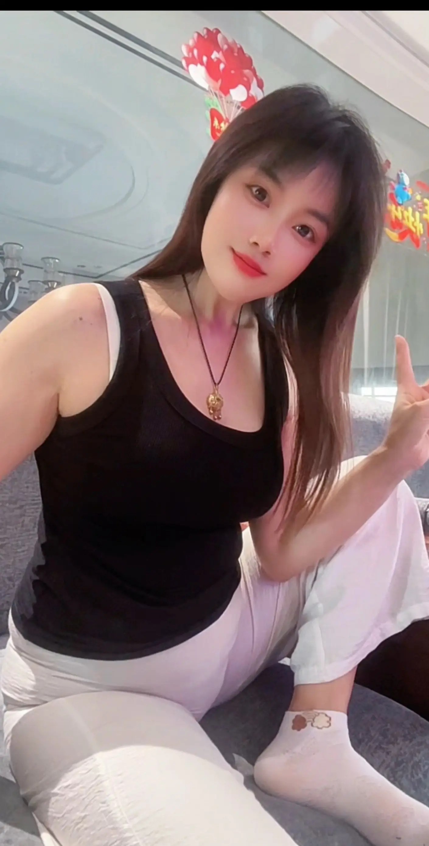 人这一生，风雨兼程， 就为了遇见更好的自己。不论顺流或是逆风，用心生活...