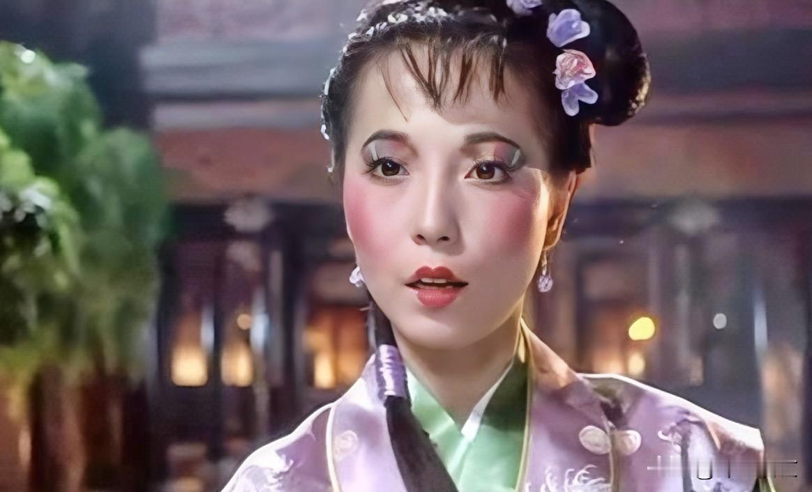 在头条“立牌坊”，你就彻底输了。

作为“七大姑八大姨”的平台，
什么要价值，要