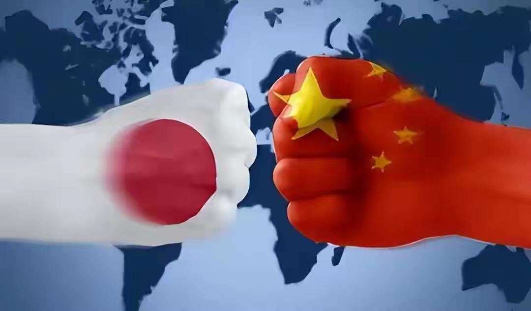 日本想要和我们掰手腕，高市早苗还很嫩，高市早苗用过去的历史印记来搞对抗，想要塑造