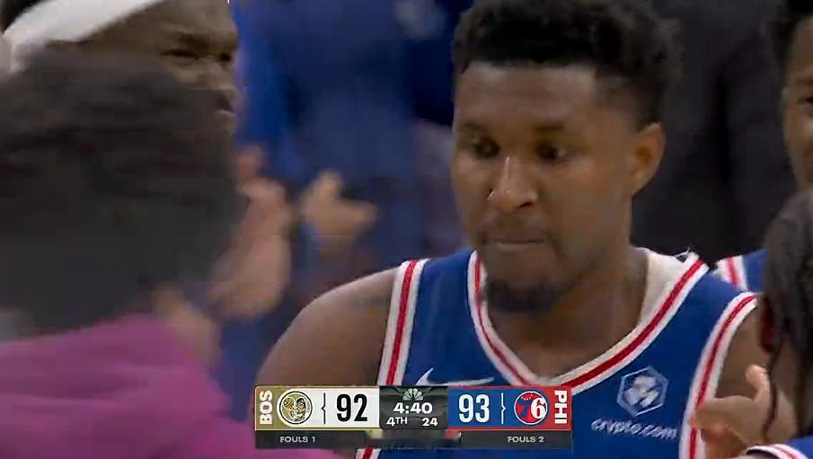 我也叫爱德华兹！76人替补球员贾斯汀·爱德华兹8中8，三分5中5，拿下22分，帮