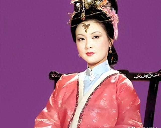 68岁邓婕为爱放弃生育 继子两度入狱 继女被疑像张国立