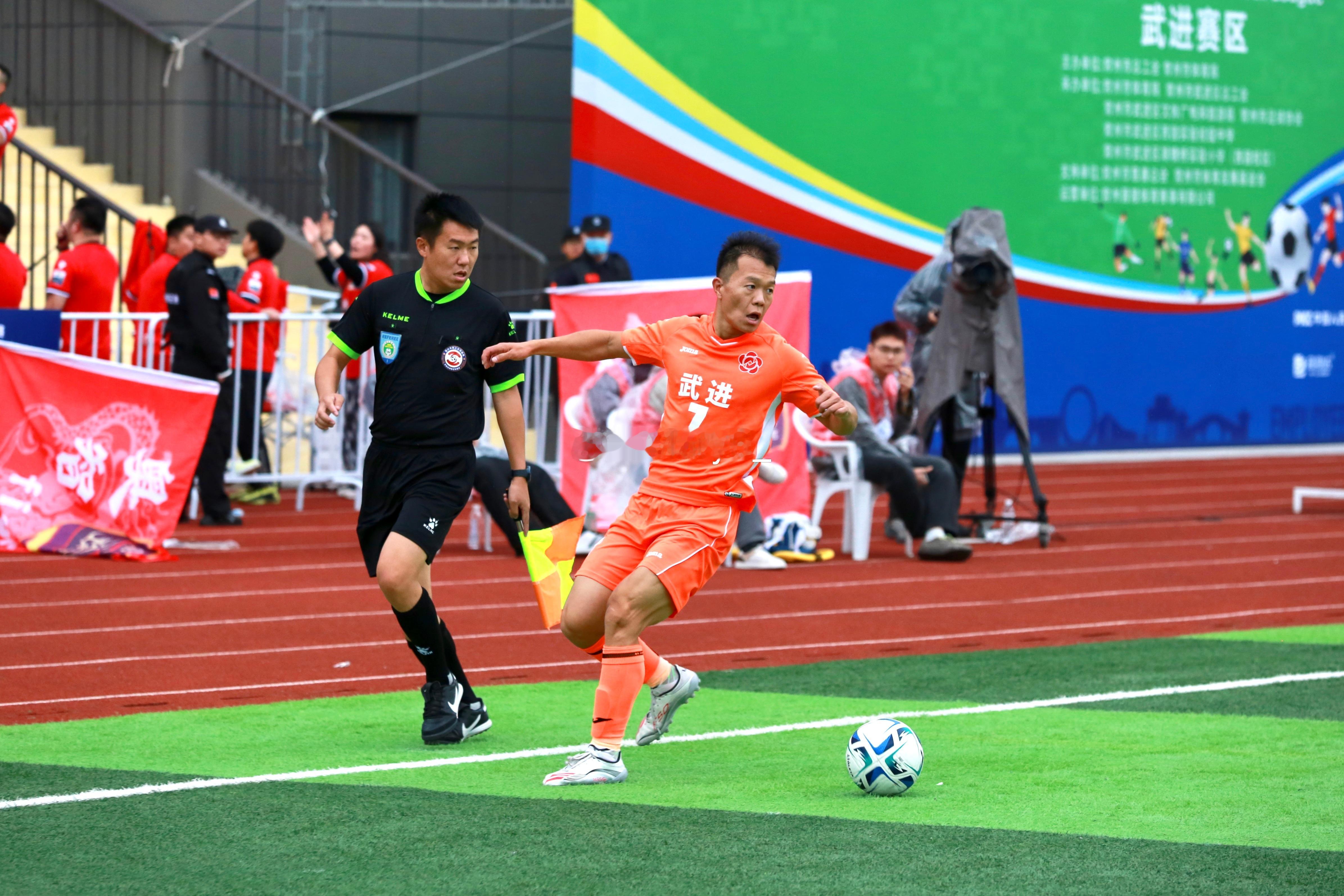 为常州队加油助威常州[超话]常超足球 武进奥智集团 6:5武进理想晋级决赛[打c