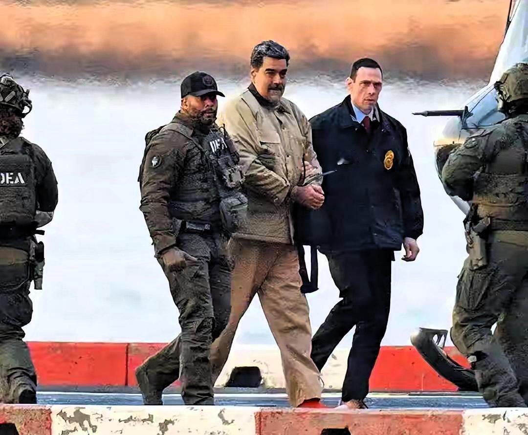 1月5日，马杜罗在纽约法庭高呼无罪，特朗普随即扬言出兵“彻底打服”委内瑞拉。现实