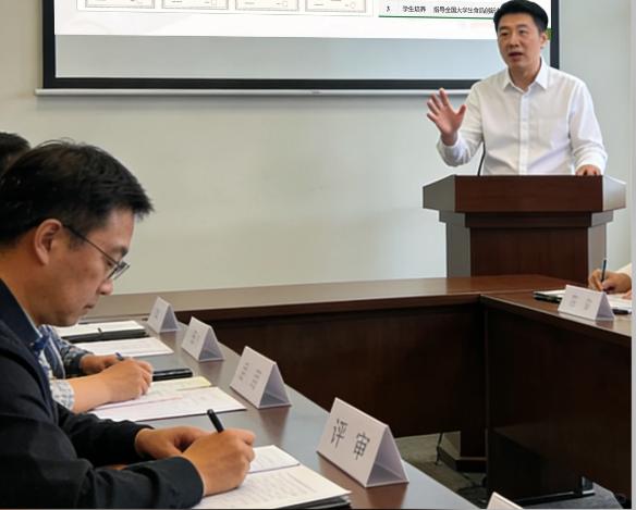 评职人注意！2026 答辩集中 9-10 月，有人狂喜有人发愁。

最近多地人社