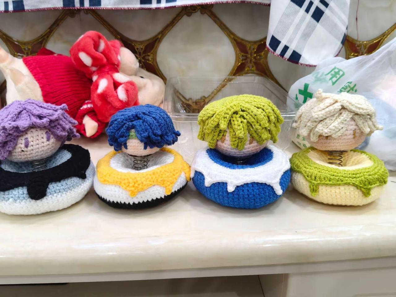 无奖竞猜 看图猜角色 好消息 终于会钩摇摇乐了坏消息 钩的不像并且只有一个会摇(